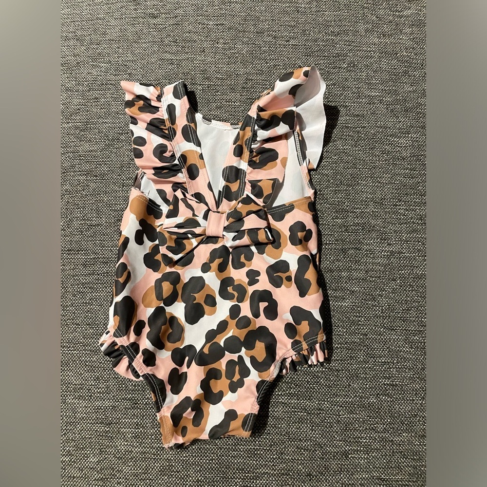 Mudpie pink leopard print ruffle bathing suit 2t 24mo - Picture 3 of 4